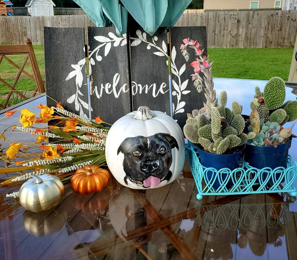 9" Rustic White Pumpkin Pet Portrait