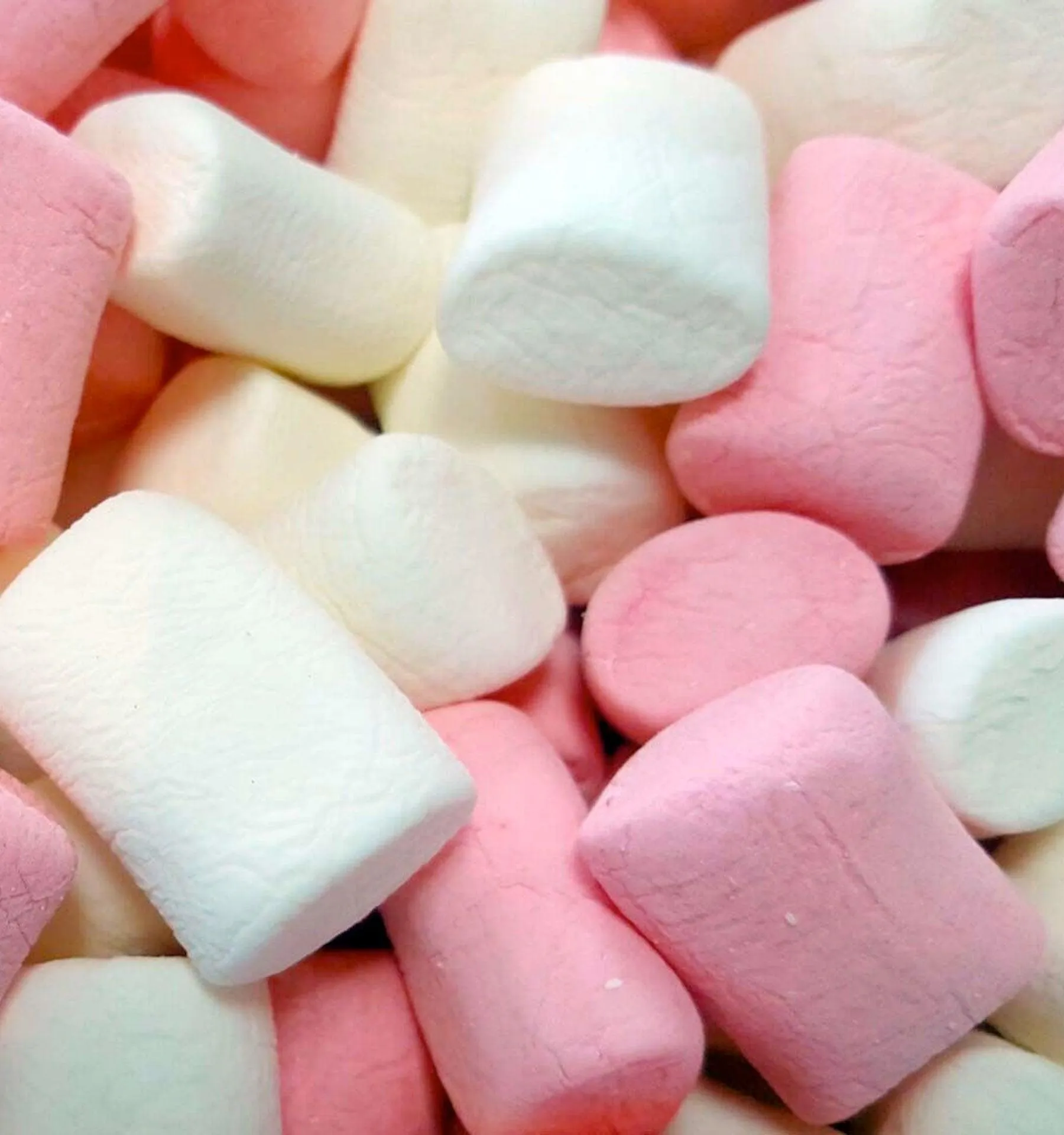 Heavenly Mallows Strawberry & Vanilla Flavoured Marshmallows (140g)