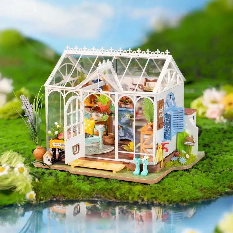 Robotime Rolife DIY Mini Model Kit - Dreamy Garden House